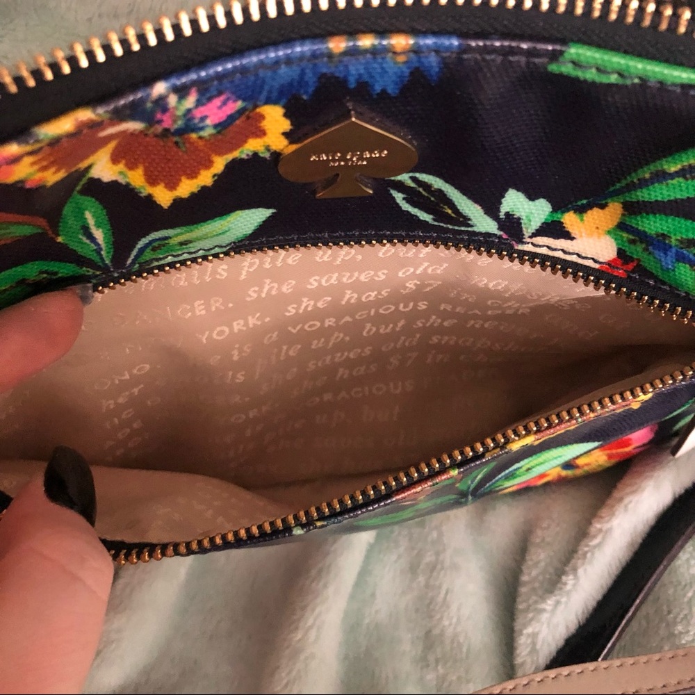 Kate Spade ♠️ Floral Purse - Picture 4 of 5